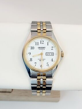 Vintage Orient Swimmer 100M Quartz Watch Two-Tone Day Date 37mm Japan